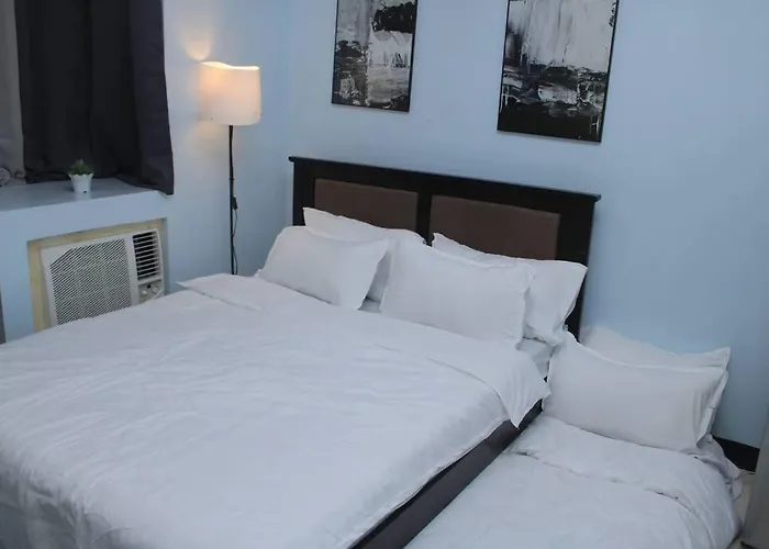 A2j Executive Near Venice Mall Bgc Apartment Manila