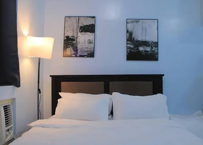 A2j Executive Near Venice Mall Bgc * Manila