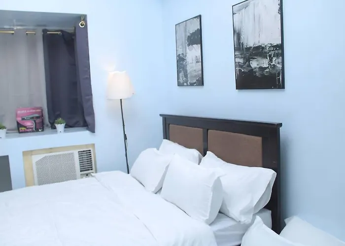 Apartment A2j Executive Near Venice Mall Bgc