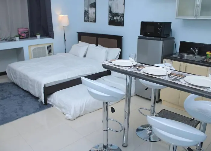 A2j Executive Near Venice Mall Bgc * Manila