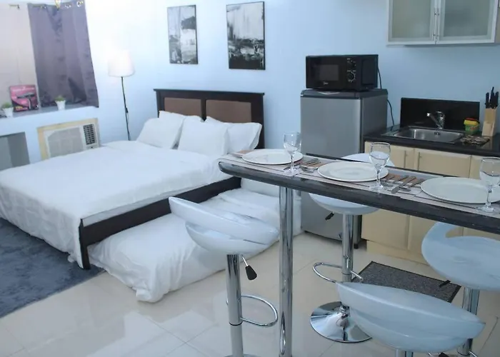 A2j Executive Near Venice Mall Bgc Apartment Manila