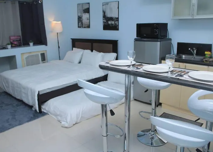 A2j Executive Near Venice Mall Bgc * Manila